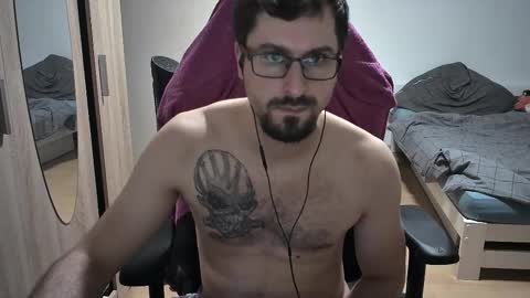 Snapshot of dan_the_man405 chatting on September 21, 7:58 pm King Dan online show from September 21, 7:58 pm