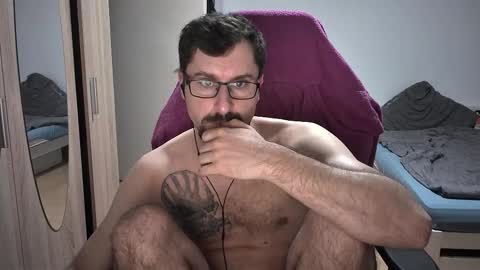 Snapshot of dan_the_man405 chatting on September 19, 7:46 pm King Dan online show from September 19, 7:46 pm