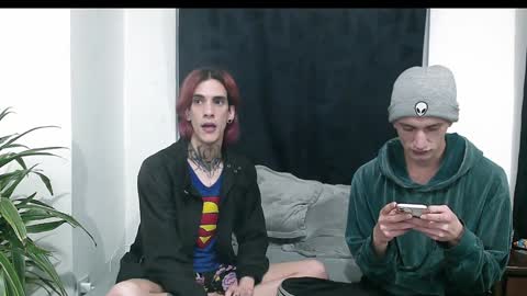 Dan and Noah online show from January 7, 2:33 am