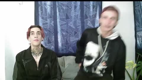 Dan and Noah online show from December 5, 7:18 pm