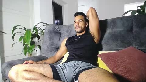 Snapshot of daniel_sherlock chatting on February 14, 1:51 pm Daniel Sherlock online show from February 14, 1:51 pm