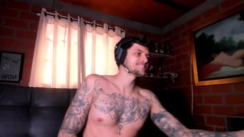 Snapshot of daniele_bunny chatting on February 21, 8:16 pm Daniele Bunny online show from February 21, 8:16 pm