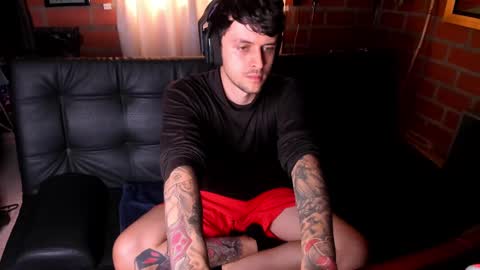 Snapshot of daniele_bunny chatting on February 14, 8:15 pm Daniele Bunny online show from February 14, 8:15 pm