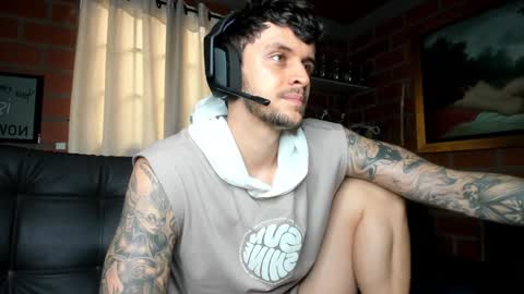 Snapshot of daniele_bunny chatting on February 5, 4:37 pm Daniele Bunny online show from February 5, 4:37 pm