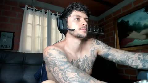 Snapshot of daniele_bunny chatting on February 24, 4:15 pm Daniele Bunny online show from February 24, 4:15 pm