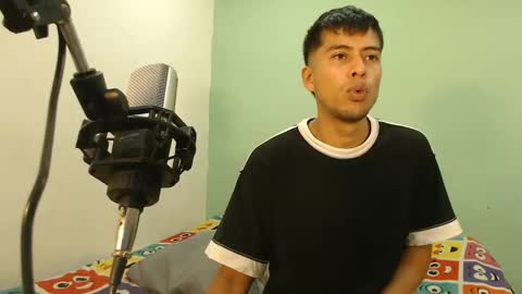 danielitopapii online show from December 16, 1:56 am