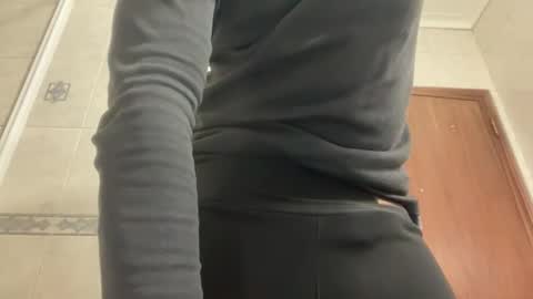 danieltalho23 online show from January 18, 8:55 pm