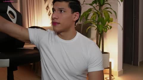 Masked online show from February 12, 2:39 am