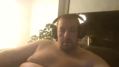 danishman1980 online show from November 8, 12:47 am