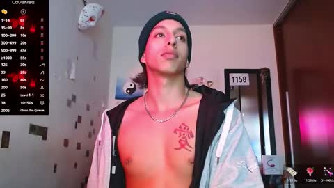 phantom555 online show from December 20, 7:21 pm