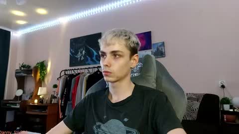 Daniel online show from November 22, 4:23 am