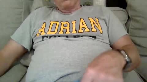 dannyboy621 online show from April 17, 8:50 am