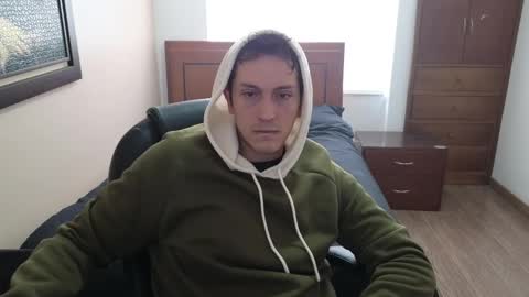 Snapshot of danruiz33 chatting on February 12, 3:27 pm Dan online show from February 12, 3:27 pm