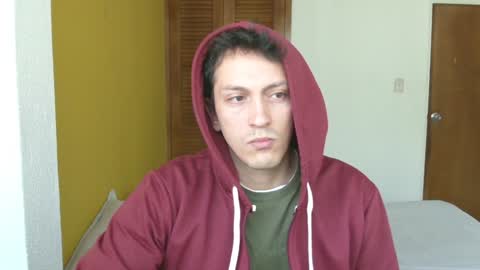 Snapshot of danruiz33 chatting on January 26, 9:18 pm Dan online show from January 26, 9:18 pm