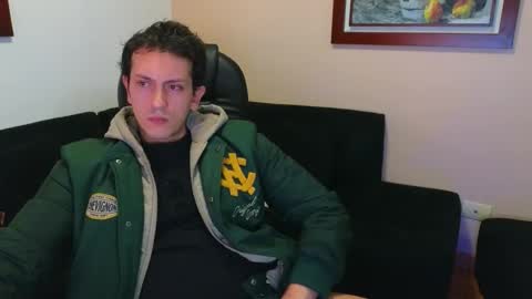 Snapshot of danruiz33 chatting on September 12, 2:44 am Dan online show from September 12, 2:44 am