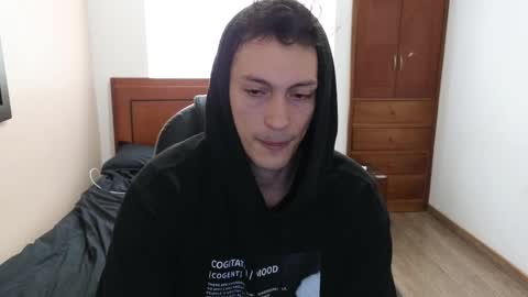 Snapshot of danruiz33 chatting on February 16, 4:53 pm Dan online show from February 16, 4:53 pm
