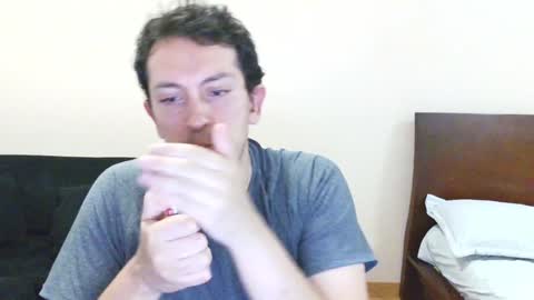 Snapshot of danruiz33 chatting on February 4, 2:28 am Dan online show from February 4, 2:28 am