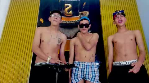 dante_brown1 online show from October 15, 1:35 am