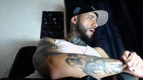 Snapshot of dante_d_angelo_ chatting on October 8, 5:12 am dante_d_angelo_ online show from October 8, 5:12 am
