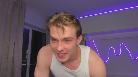 Dante and Ray online show from November 9, 12:14 am