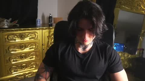 Snapshot of dantecoppolaa chatting on January 20, 2:11 am Dante coppola online show from January 20, 2:11 am
