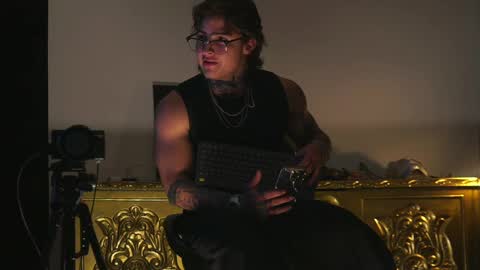 Snapshot of dantecoppolaa chatting on September 24, 11:47 pm Dante coppola online show from September 24, 11:47 pm