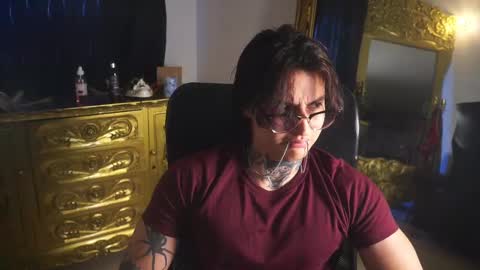 Snapshot of dantecoppolaa chatting on February 19, 10:09 pm Dante coppola online show from February 19, 10:09 pm