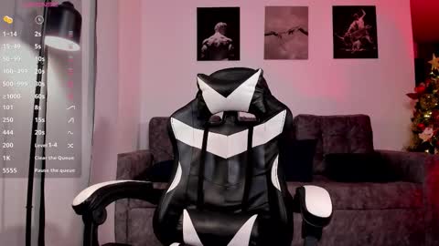 danteread online show from December 19, 1:35 am