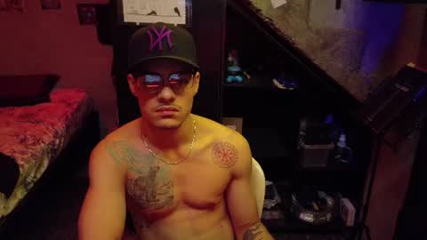 dany_kyng online show from July 2, 3:23 am