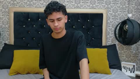 dark_sultan online show from February 19, 1:24 am