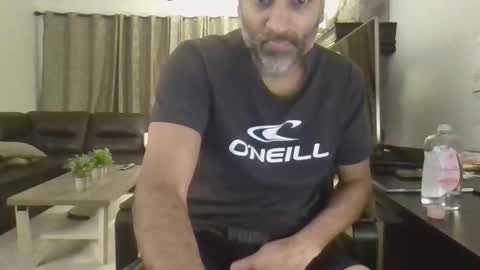 darryl43321 online show from December 21, 1:02 am