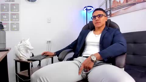 Dash online show from October 27, 1:46 pm