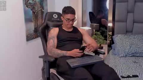 Dash online show from February 28, 1:54 pm