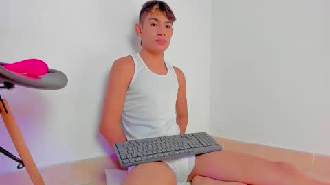 angel online show from October 5, 12:14 am