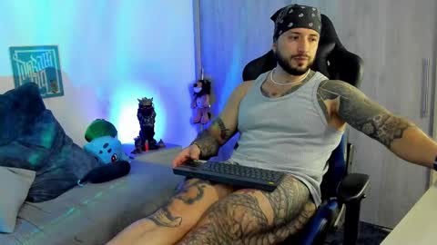 DAVE MAX online show from November 25, 2:35 am