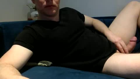 daveb709709709 online show from March 1, 3:17 am