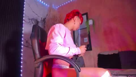 Snapshot of daveel_hot chatting on September 11, 10:03 am daveel_hot online show from September 11, 10:03 am