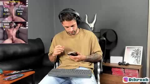Snapshot of davevilboy chatting on March 7, 12:01 pm Daves online show from March 7, 12:01 pm