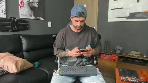 Daves online show from November 11, 1:05 pm