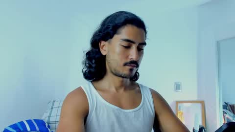 Hey im David that loves to explore and speak their fantasies. Very open talktative and nice. Feel free to chat with me online show from October 7, 1:10 am