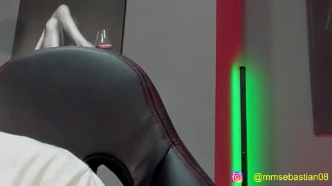 David Jons online show from December 3, 3:01 am