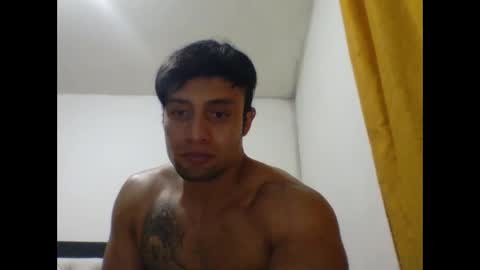 Snapshot of davidcr89 chatting on October 19, 7:44 am davidcr89 online show from October 19, 7:44 am