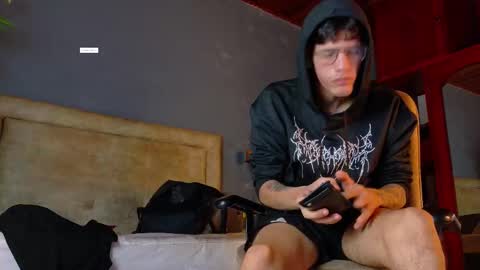 daviid_huge online show from January 8, 2:50 am