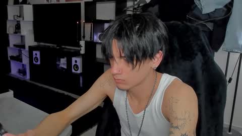 davis online show from March 8, 6:23 pm