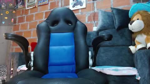 dayro_dduran online show from March 11, 10:06 pm