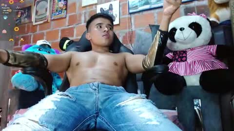 dayro_dduran online show from March 4, 8:27 pm