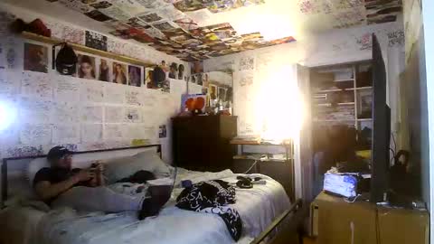 dbeamon92 online show from March 12, 2:08 am