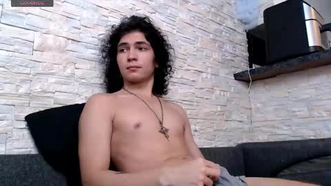 dean_raven online show from May 24, 4:29 am