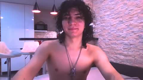 dean_raven online show from February 4, 11:22 pm