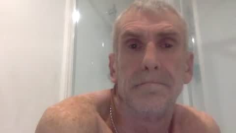 deanofflove221000 online show from October 23, 12:25 am